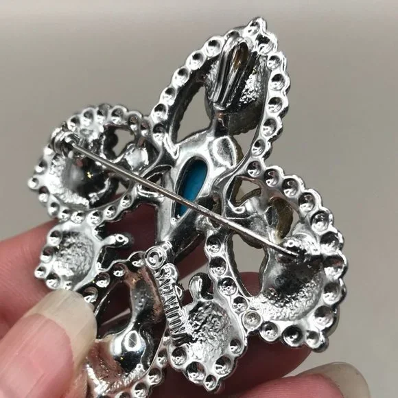 Vintage Sarah Coventry Silver-Tone Imperial 1970's Brooch Pendant - Picture 2 of 7